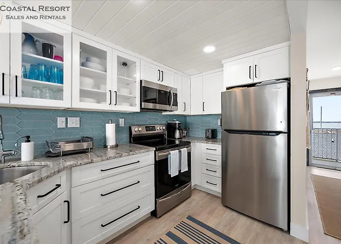 2 Bedroom Penthouse With Oceanfront Views! * Ocean City